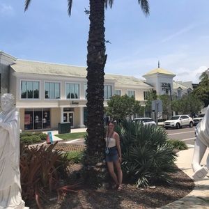 Meet your Posher, Rowan